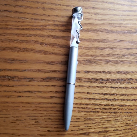 Lighted pen - Picture 2 of 8